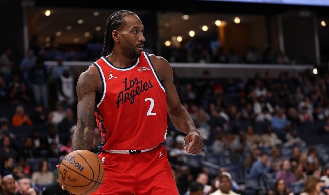 开云-不要有大事呀！小卡两次受伤&amp;末节伤退  出战26分钟砍31分6板2断