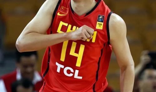 朱芳雨:王治郅是我认识唯一没有微信的人 请我们吃饭都是刷信用卡